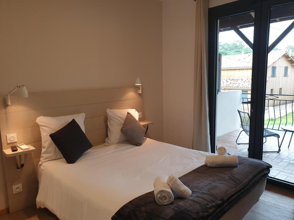 Hotel Cote Et Lac 比斯卡罗斯 外观 照片